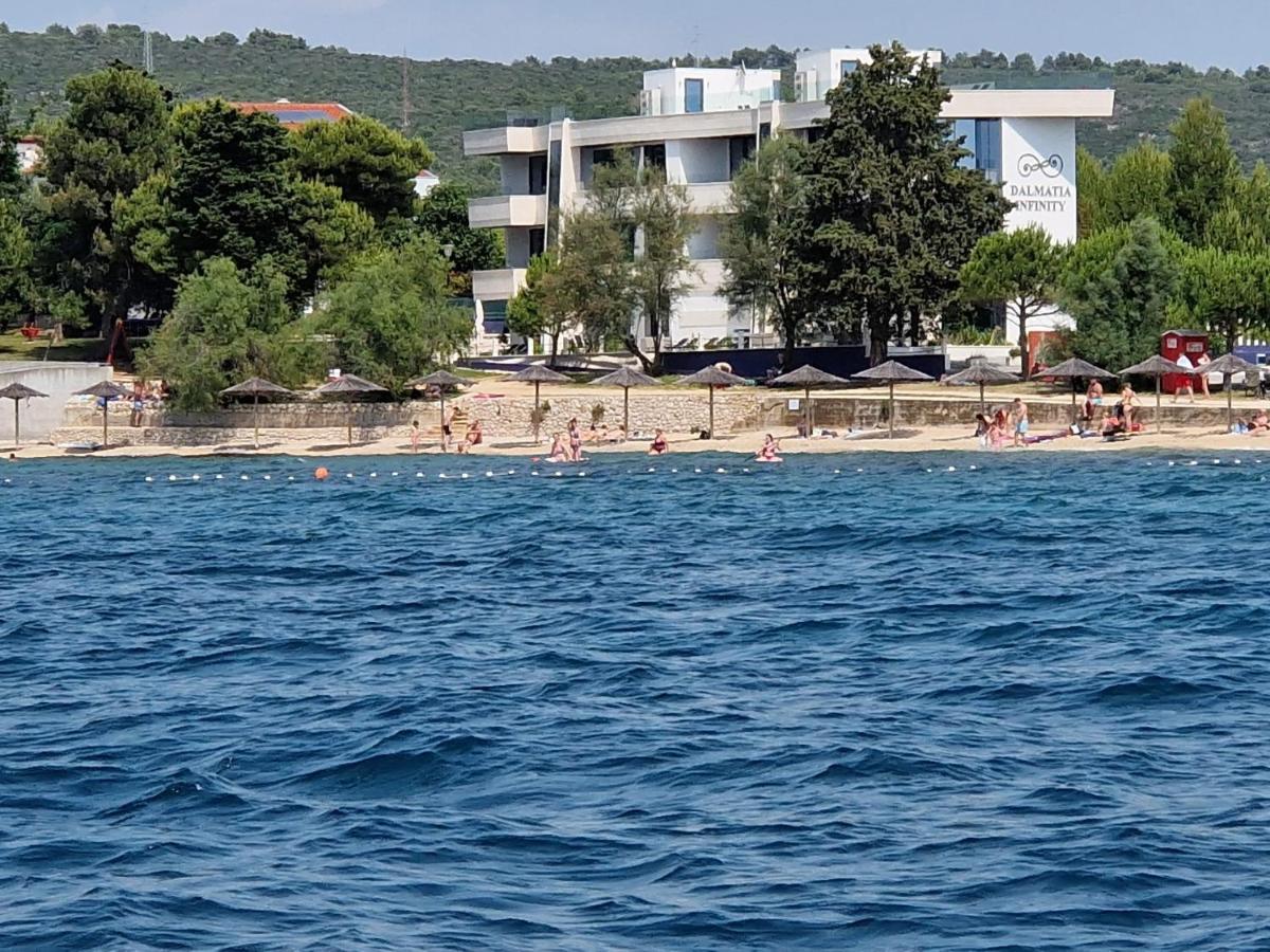 Apartments Dalmatia Infinity Бибине Екстериор снимка