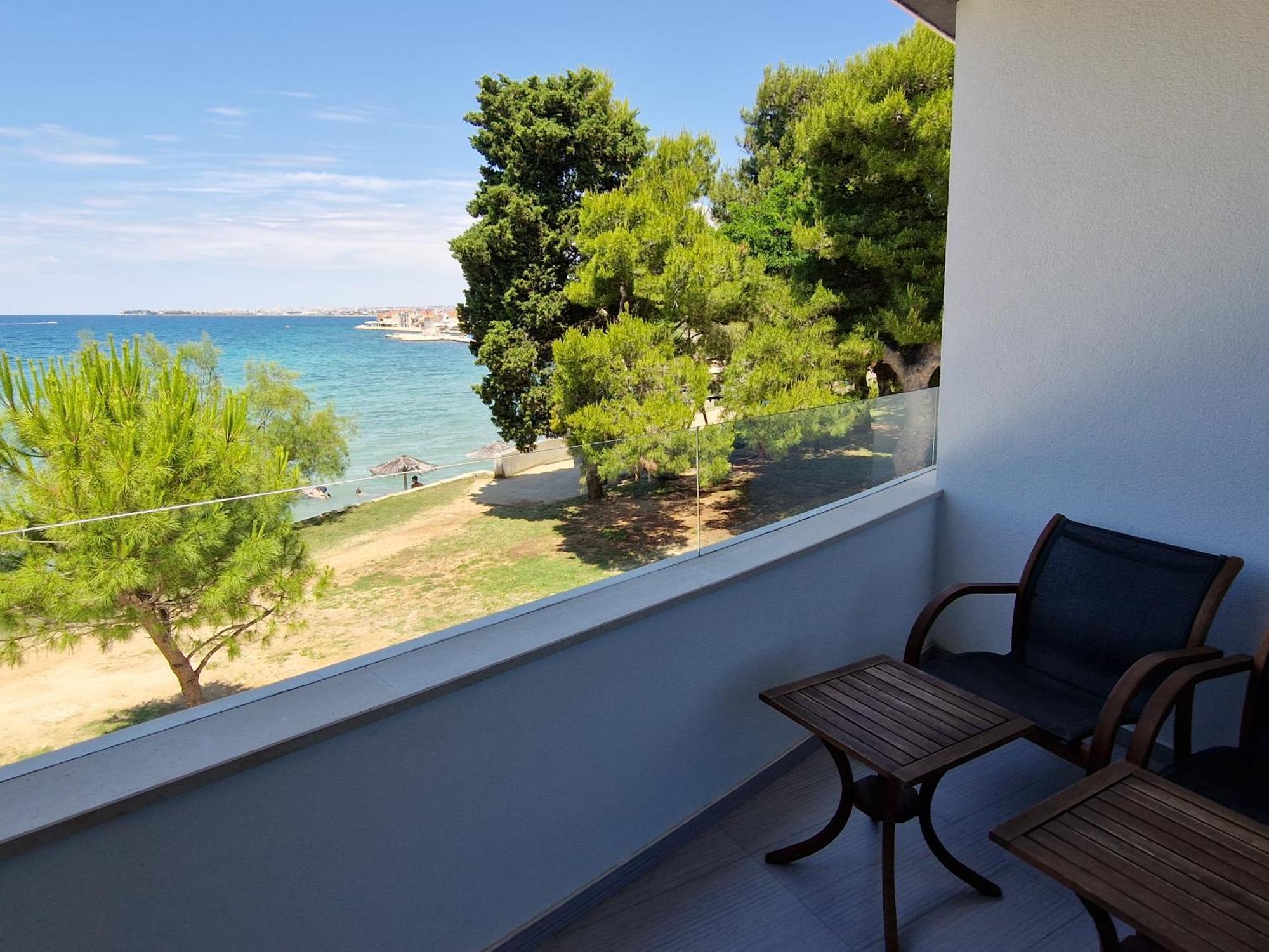 Apartments Dalmatia Infinity Бибине Стая снимка