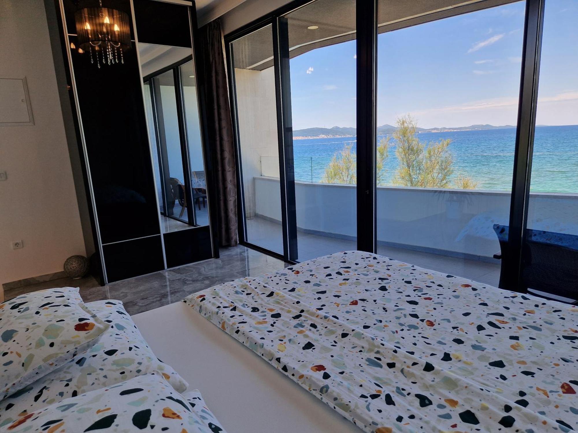 Apartments Dalmatia Infinity Бибине Стая снимка