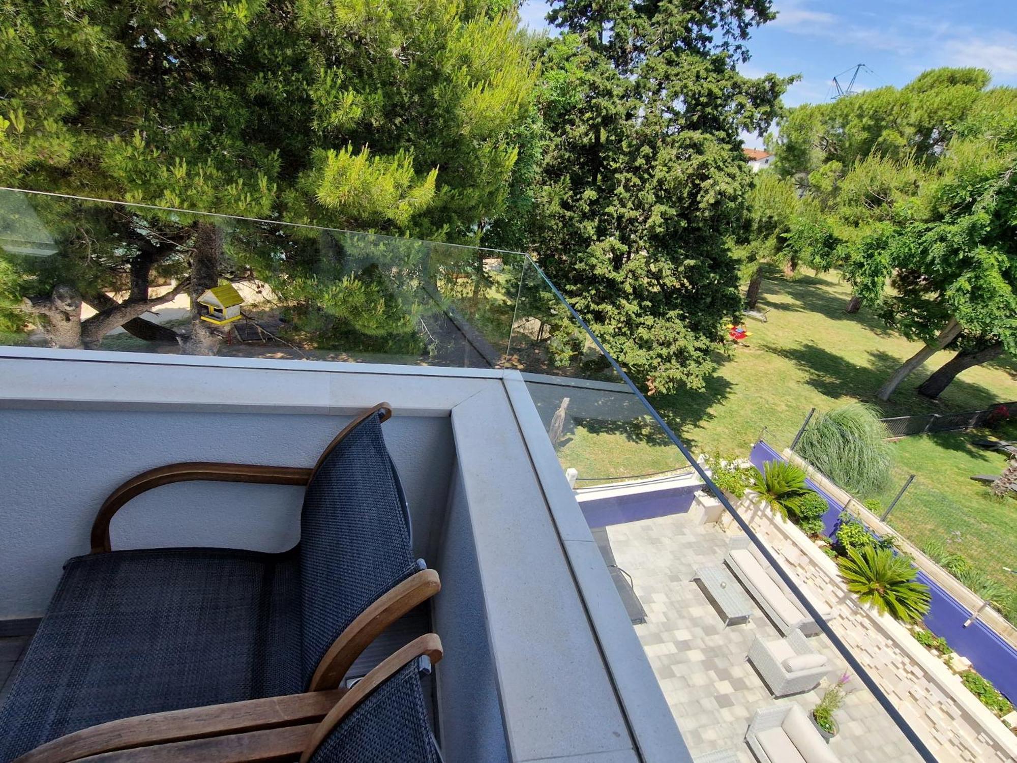 Apartments Dalmatia Infinity Бибине Стая снимка